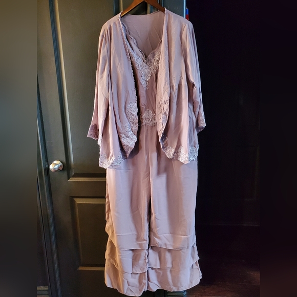 Mother of The Bride Pants Suits for Wedding Chiffon Formal Gown - Picture 8 of 8